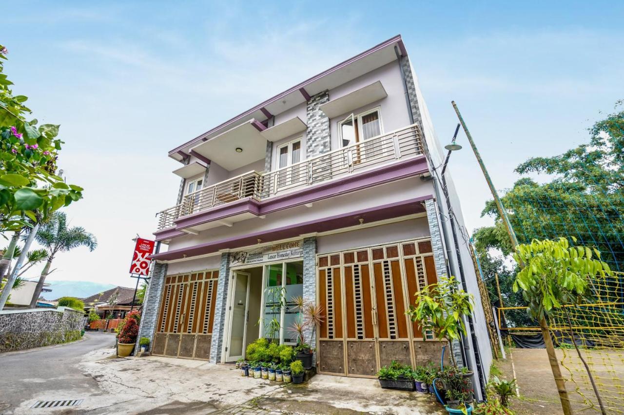Super Oyo 90642 Lancar Homestay Syariah Tlekung Kültér fotó